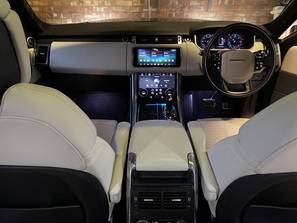 Land Rover Range Sport - II (facelift 2017) 4.4 SDV8 (339 Hp) AWD Automatic | Dct | LoveCarReviews