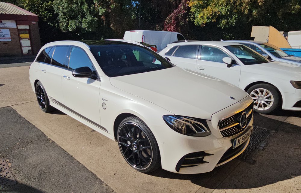 Mercedes-Benz E-class - T-mod. (S213) (2016) AMG E 43 (401 Hp) 4MATIC G-TRONIC | Faitheldriver | LoveCarReviews